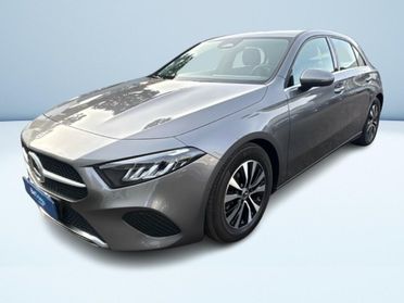 Mercedes Classe A 180 180 D Advanced 8G-DCT