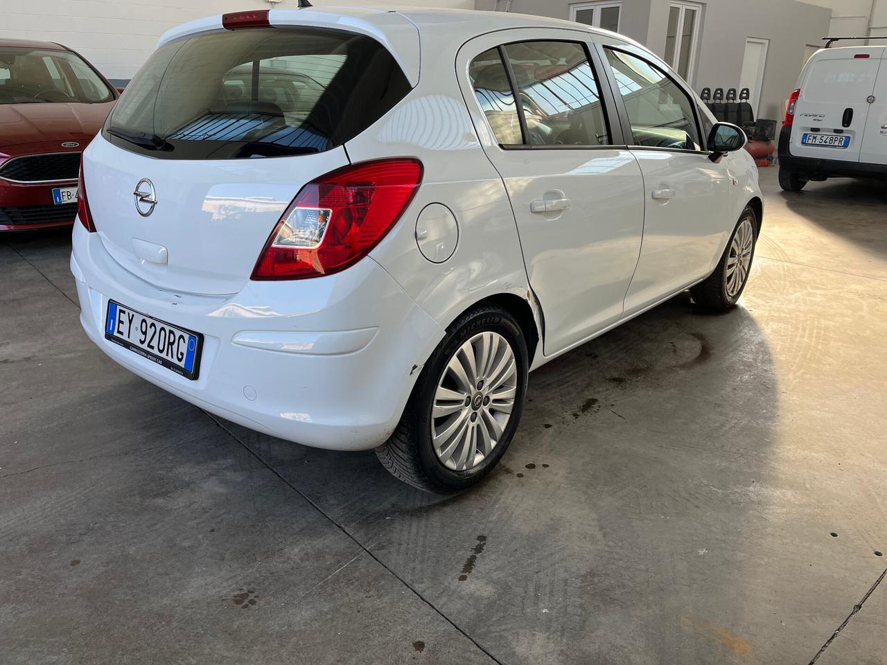 Opel Corsa 1.2 85CV 5 porte GPL-TECH Ecotec