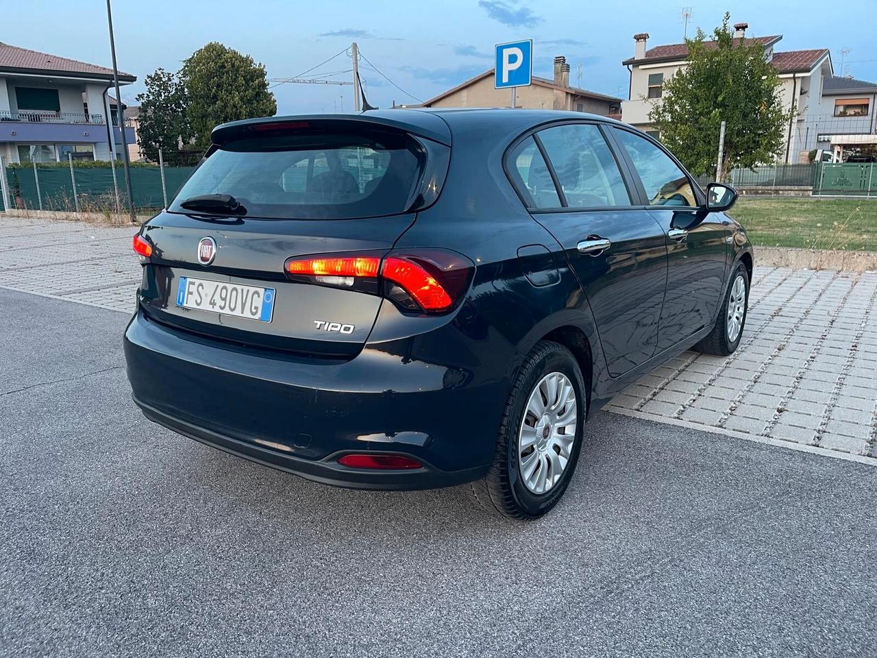 Fiat Tipo 1.6 Mjt S&S 5 porte Easy
