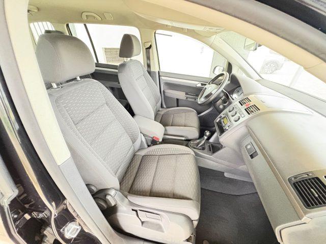 VOLKSWAGEN Touran 1.6 BENZINA FARI FENDI CERCHI IN LEGA OK NEOP