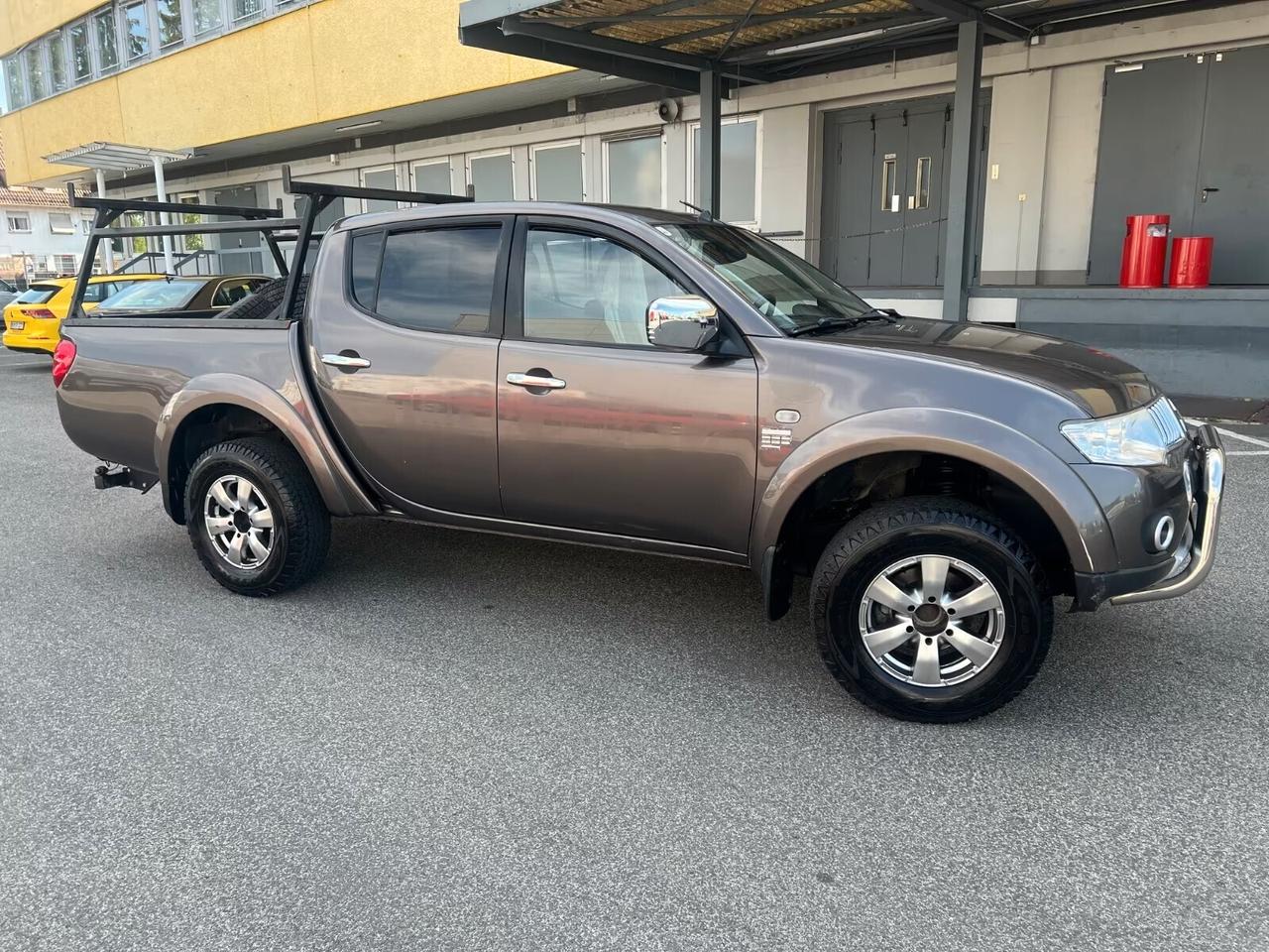 Mitsubishi L200 2.5 DI-D/136CV DC Intense DPF