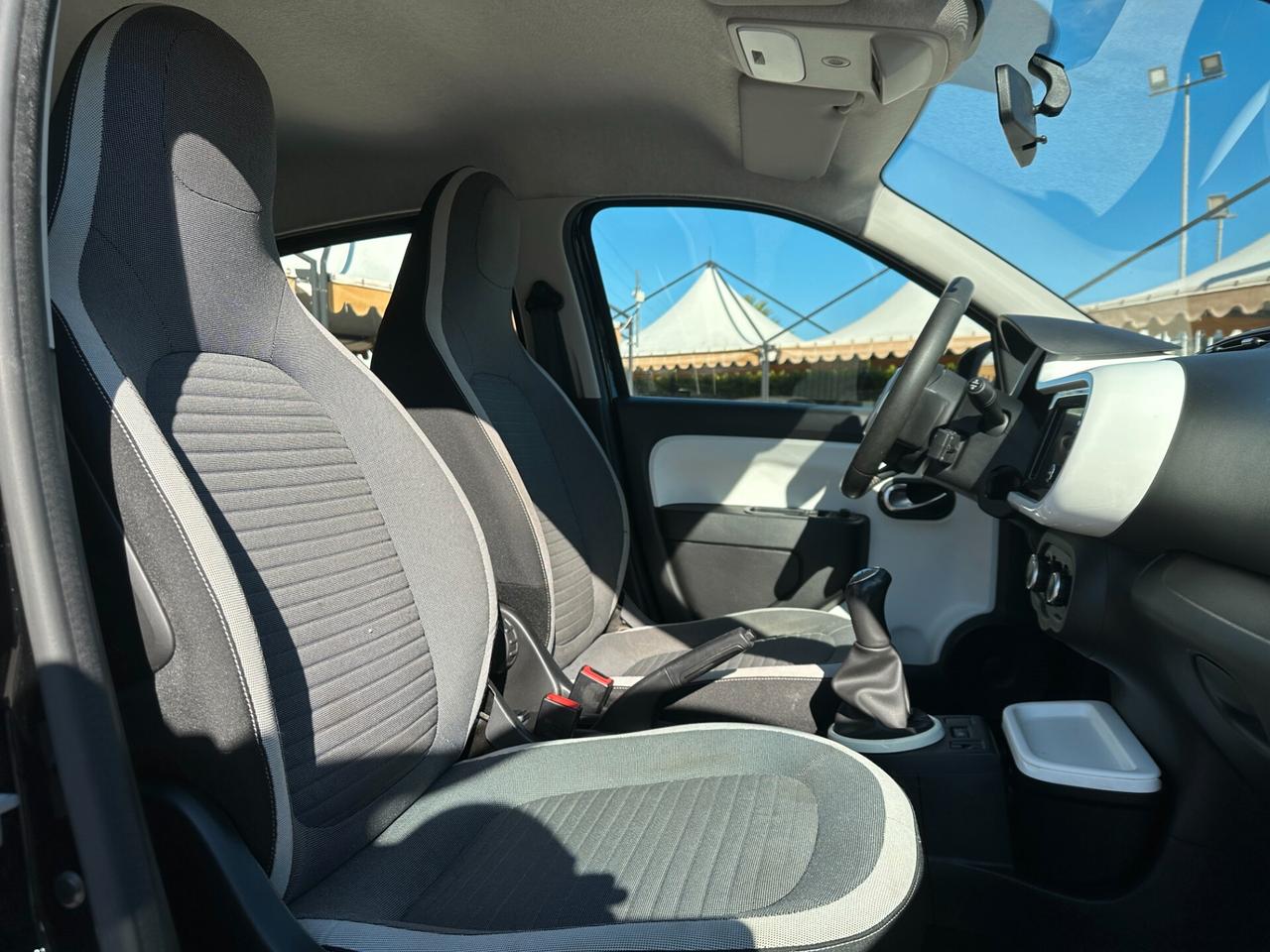 RENAULT Twingo SCe Lovely