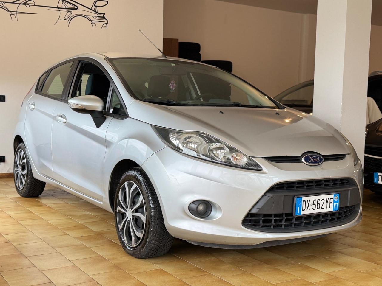 Ford Fiesta Fiesta+ 1.4 TDCi 68CV 5 porte