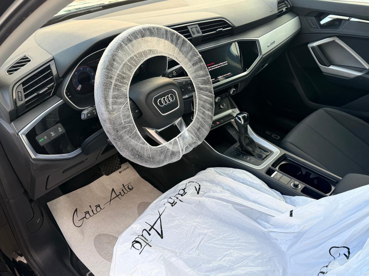 Audi Q3 35 TDI quattro S tronic Business Advanced S-line esterno