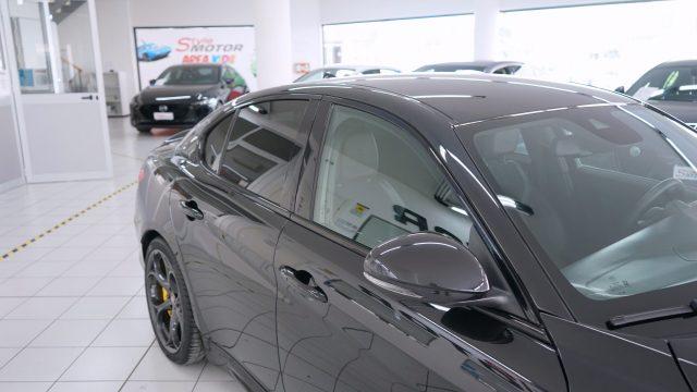 ALFA ROMEO Giulia 2.9 T V6 Quadrifoglio MANUALE TIRATURA LIMITATA