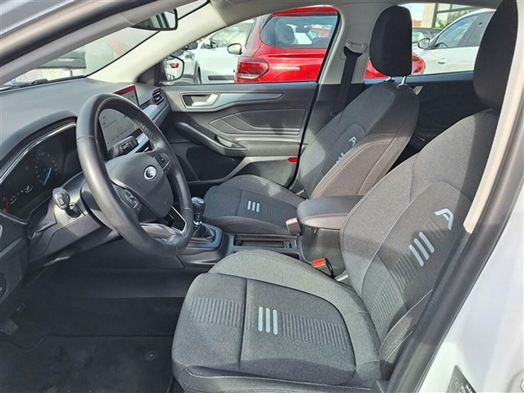Ford Focus Active 5 porte 1.0 EcoBoost Hybrid