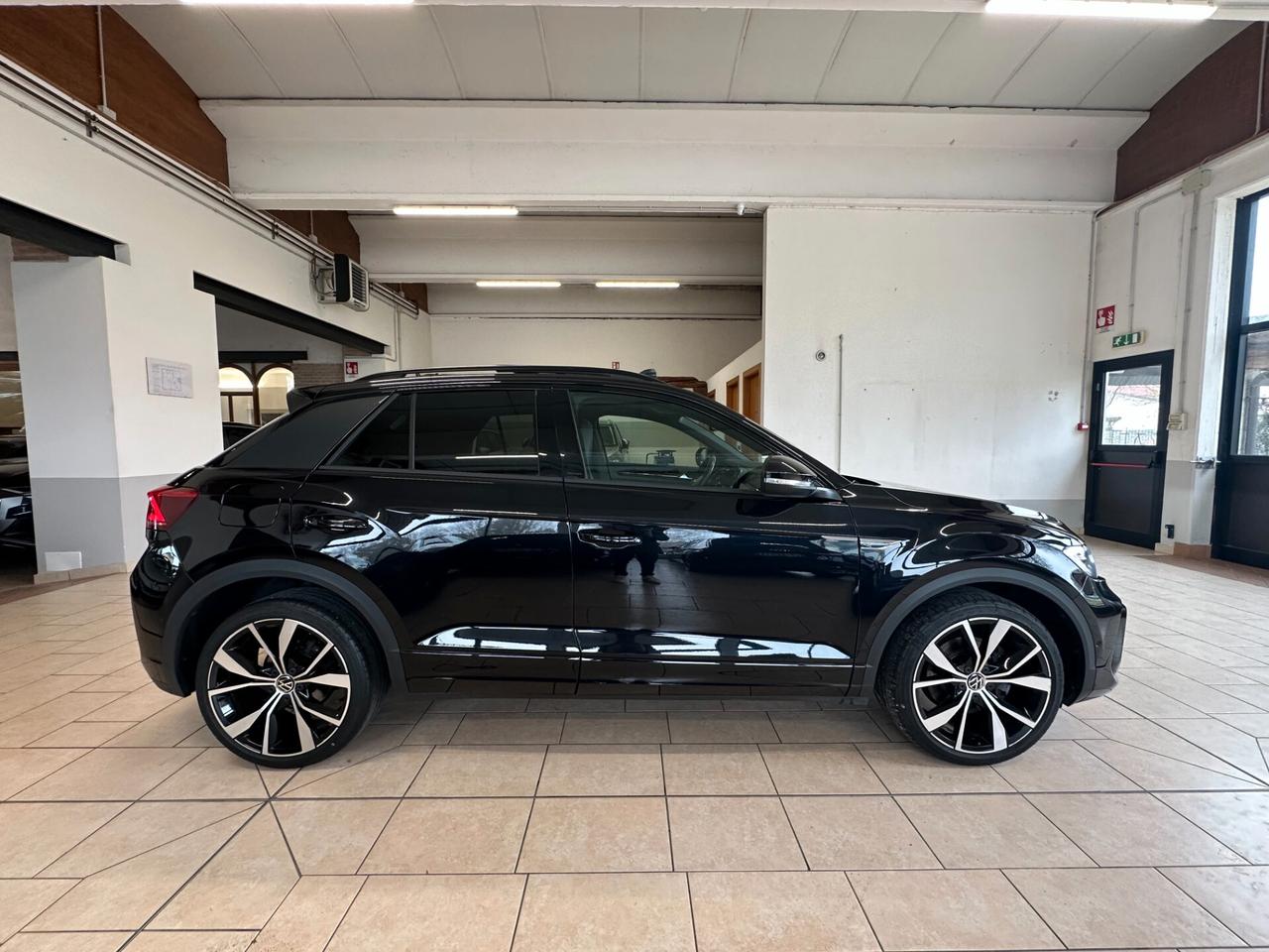 VOLKSWAGEN T-ROC 2.0 TDI SCR 150 CV DSG R-LINE *LED*CARPLAY*TETTO