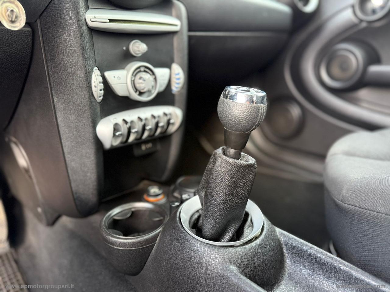 MINI 1.6 16V COOPER D