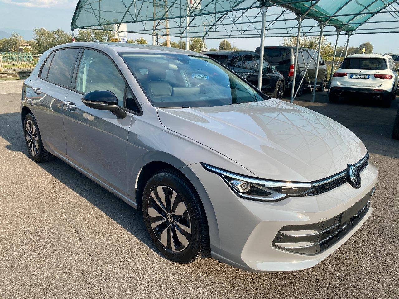 Volkswagen Golf 1.5 TSI 116 CV LIFE GOAL, WINTER PACK, FARI LED, CARPLAY, LUCI AMBIENTE
