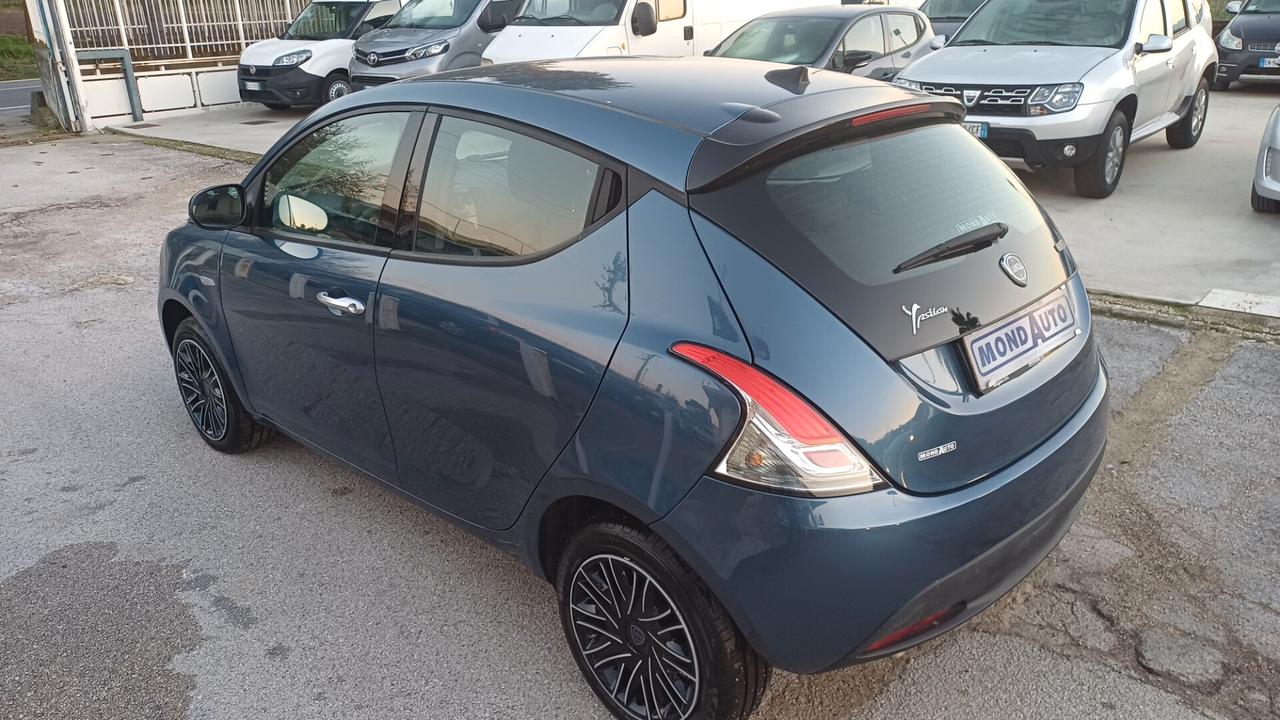 Lancia Ypsilon 1.0 FireFly 5 porte S&S Hybrid Silver 2023 SOLO 5MILA KM
