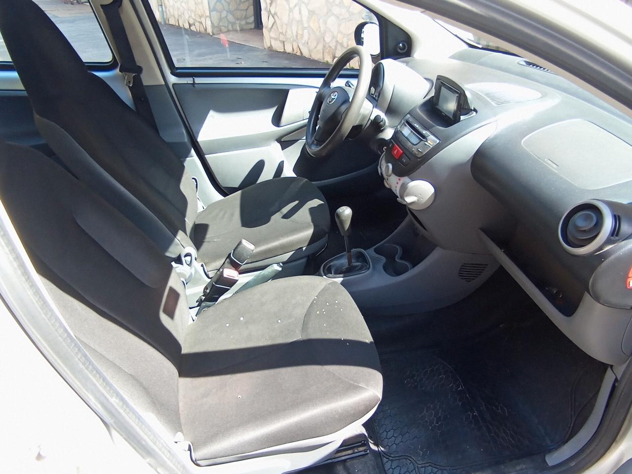 Toyota Aygo 1.0 E5 Now Connect