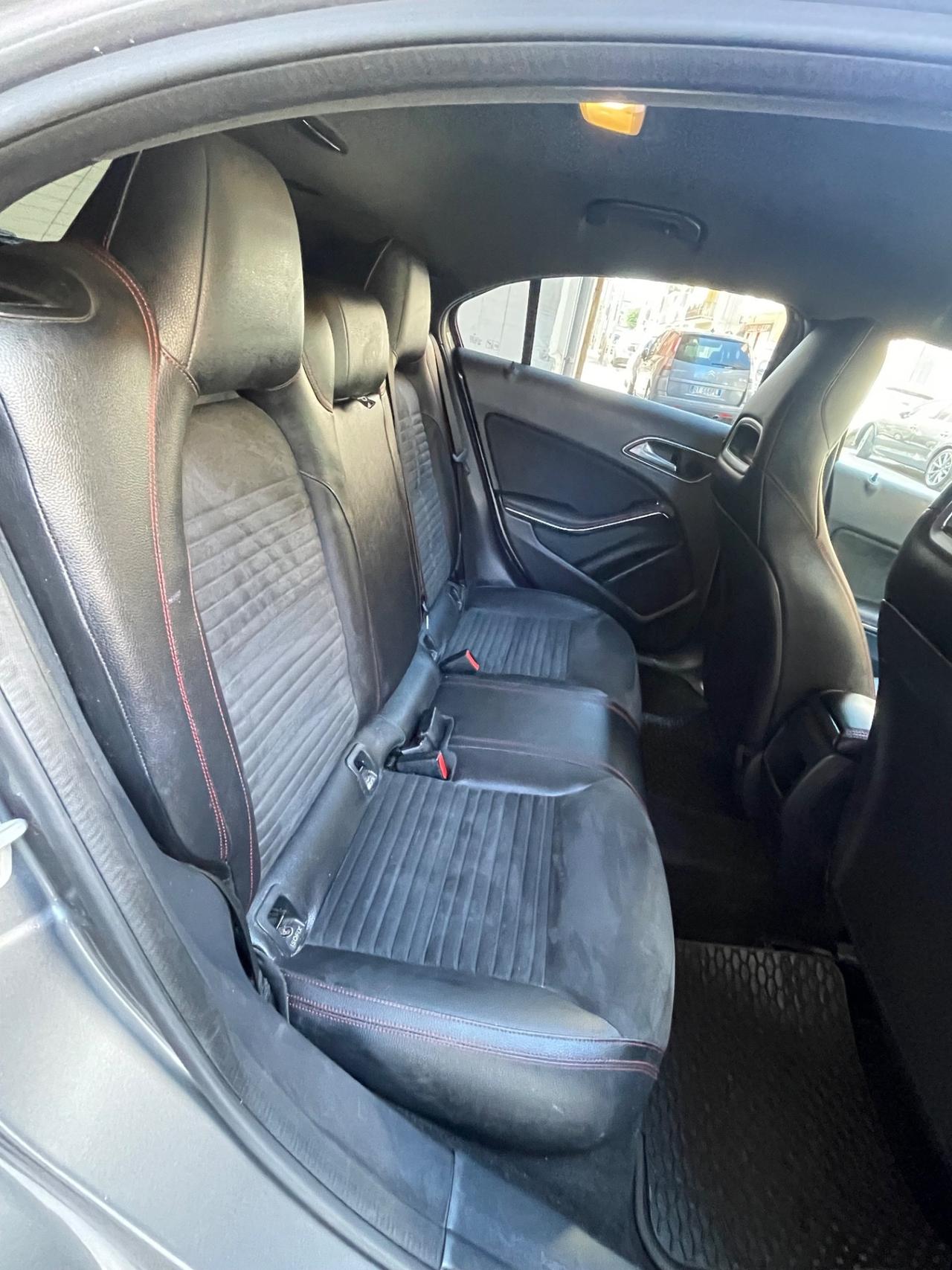 Mercedes-benz A 180 d Automatic Premium Amg