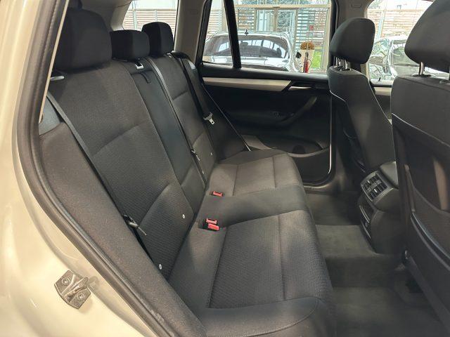 BMW X3 xDrive20d Business Advantage Auto- 18"-Tetto-Navi