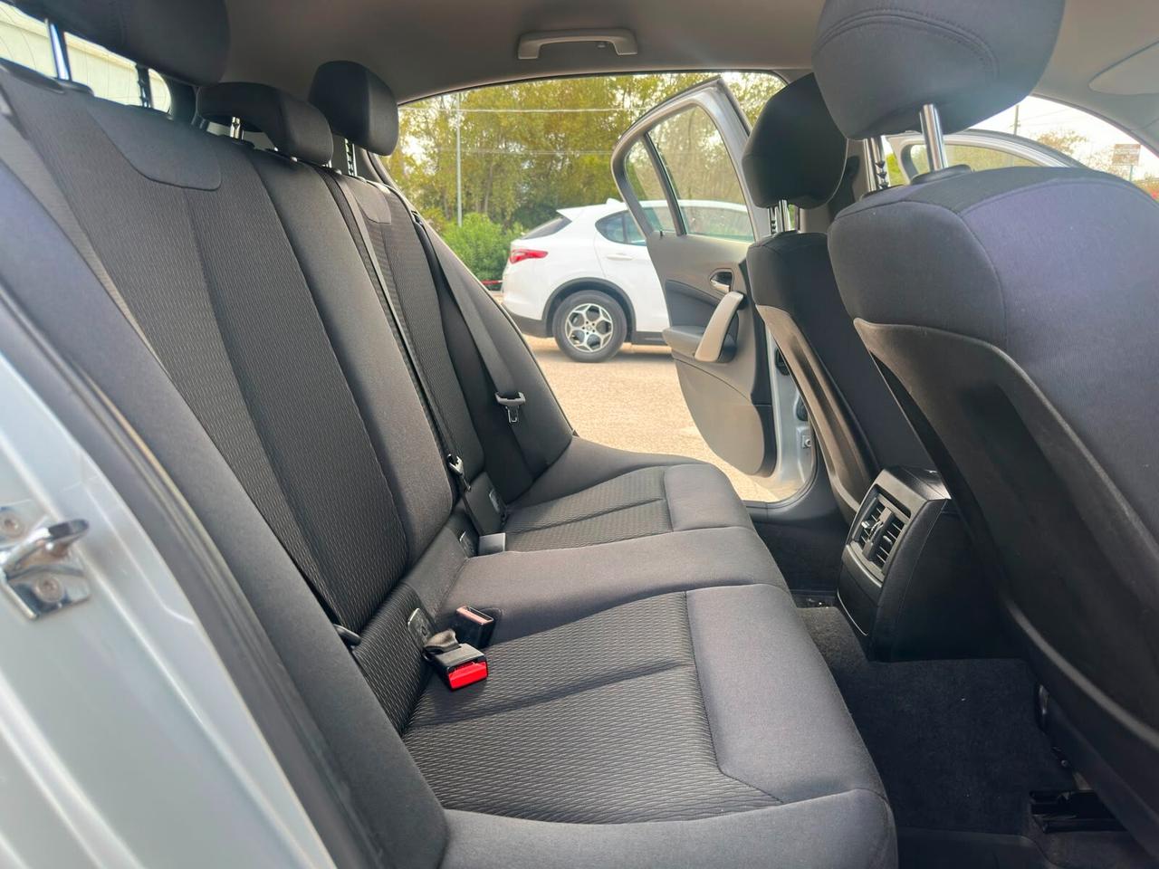 Bmw 118d 5p. Sport F20