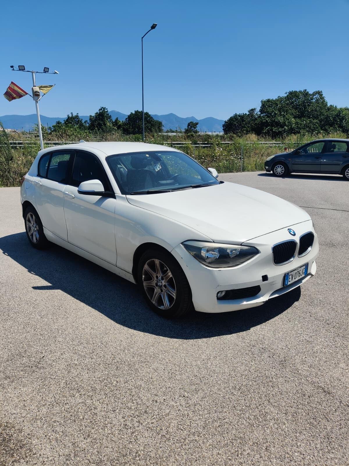Bmw 114 114d 5p. Unique