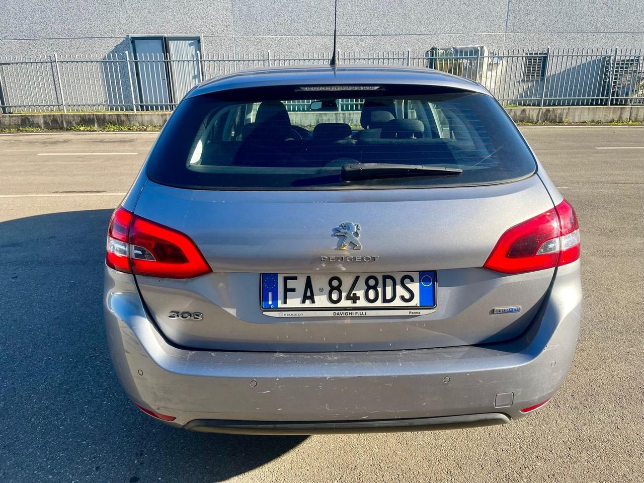 Peugeot 308 BlueHDi 150cv 2015 136.000km perfetta