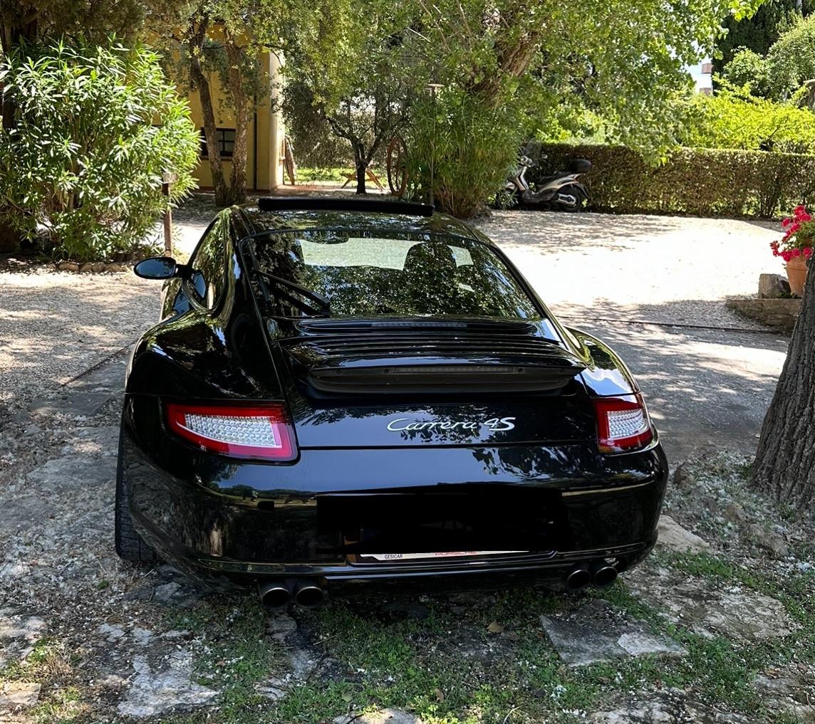 Porsche 911 Carrera 4S Coupé