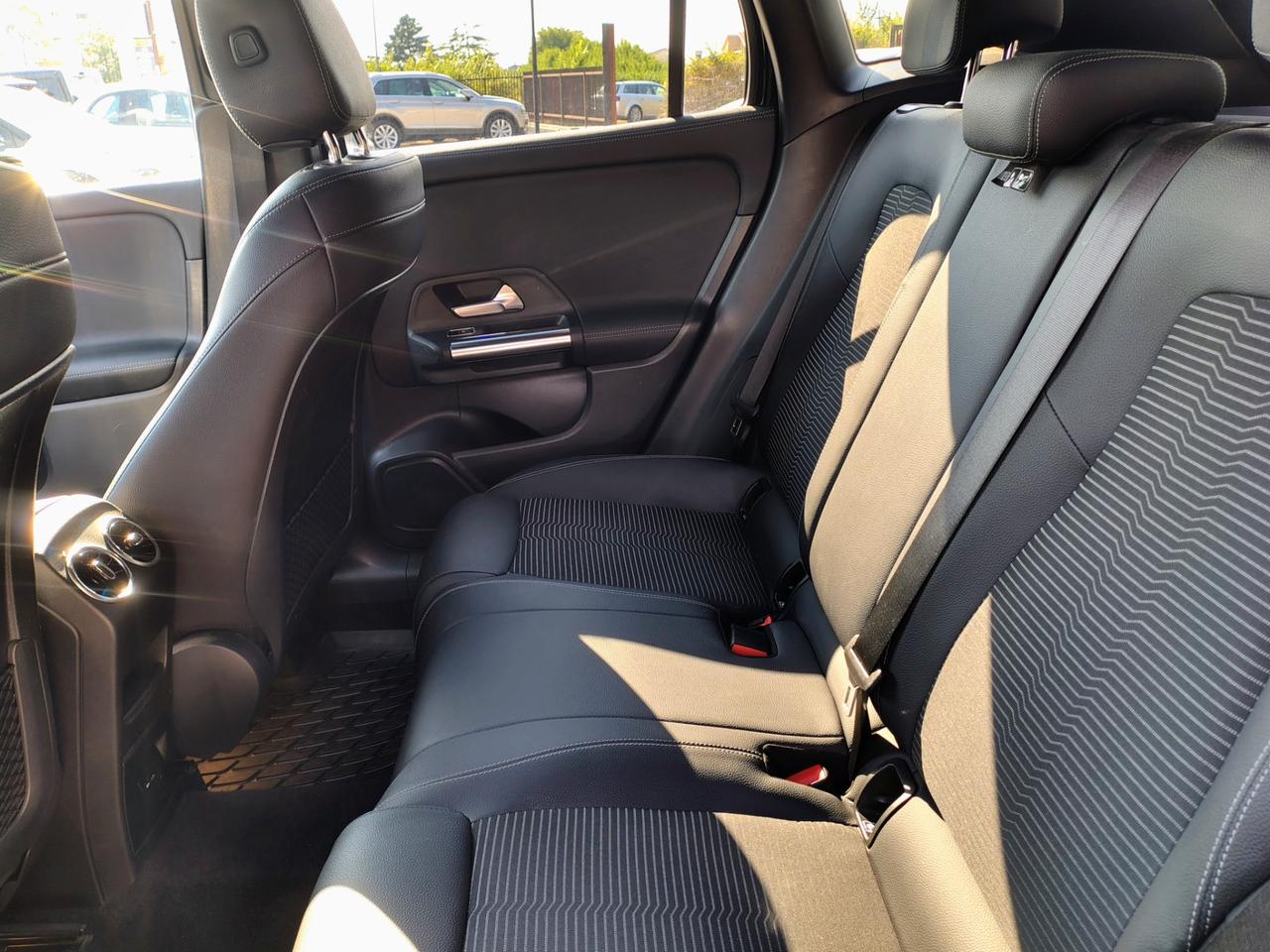Mercedes-benz GLA 180 d Automatic Premium