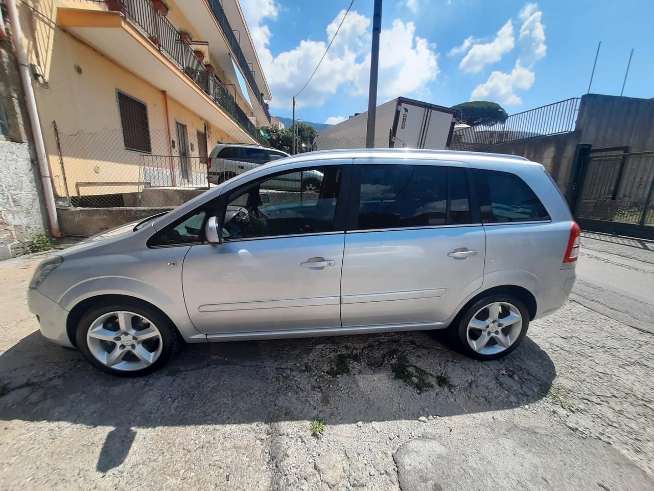 Opel Zafira 1.6 16V ecoM 150CV Turbo One