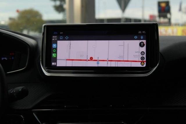 Peugeot 2008 1.2 puretech Allure 130cv automatica con CarPlay