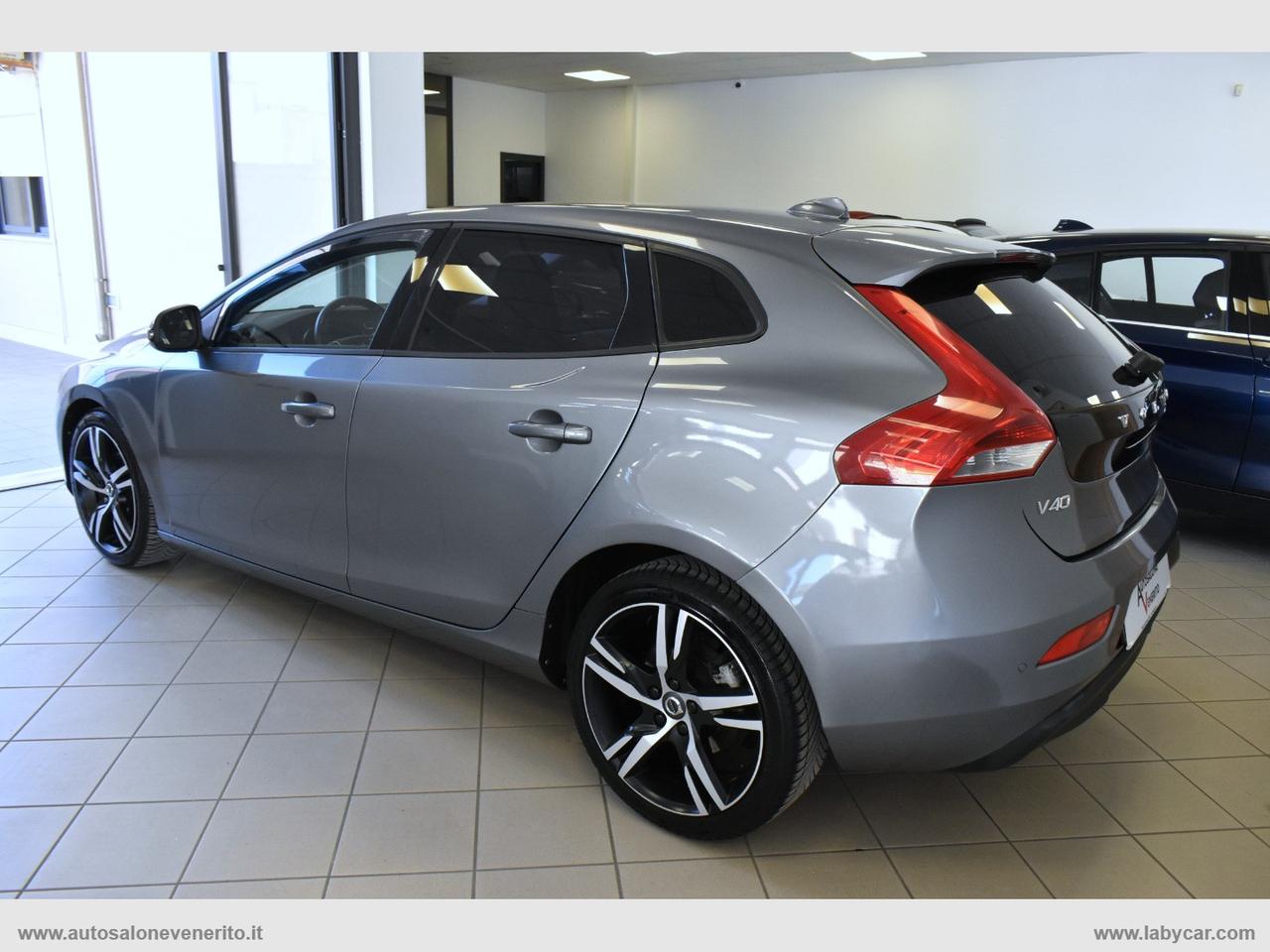 VOLVO V40 D2 1.6 Summum