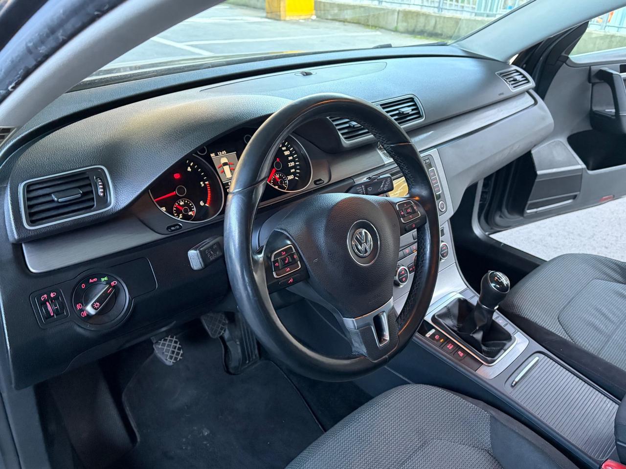 Volkswagen Passat 2.0 TDI Highline 140cv manuale