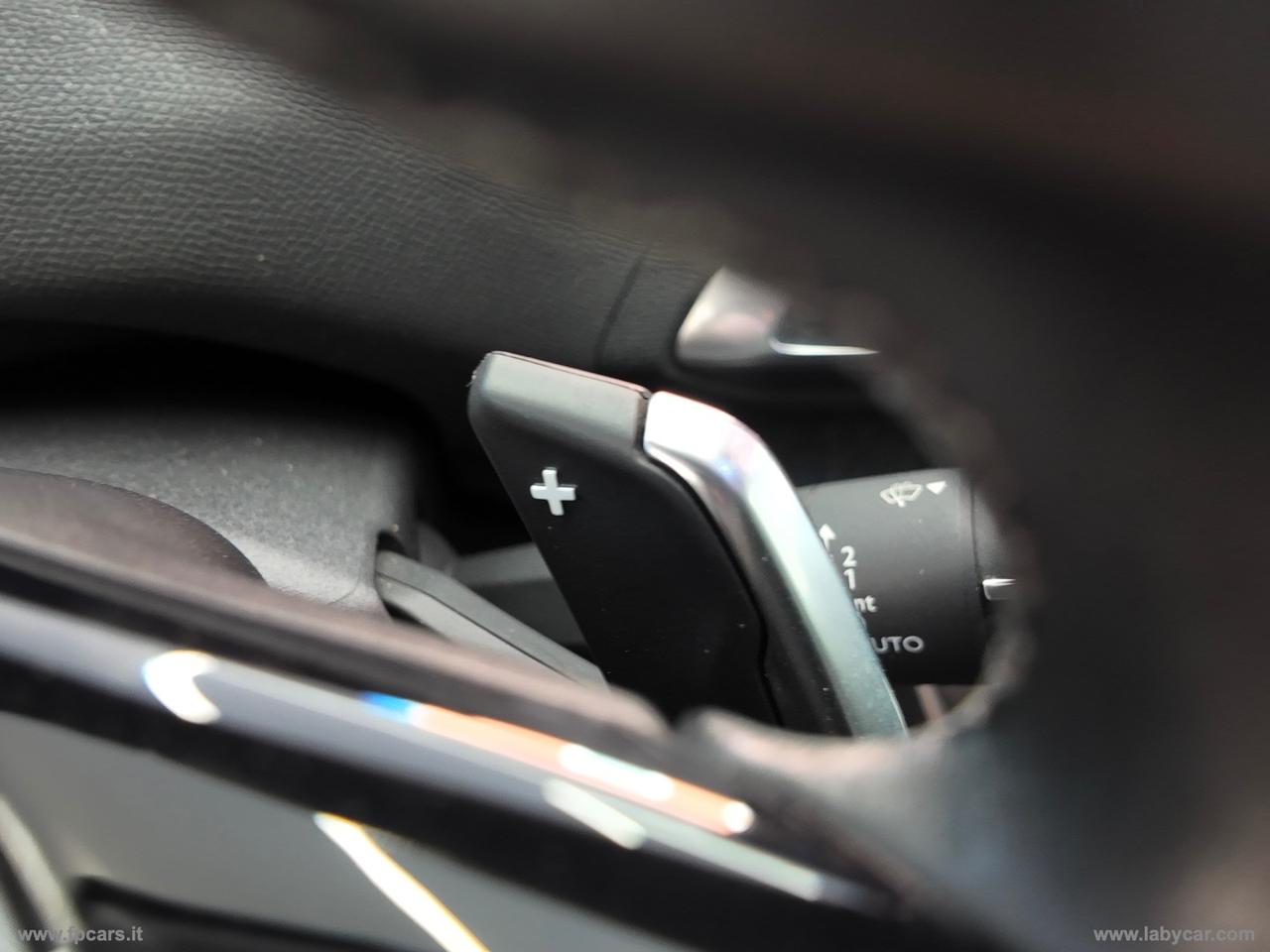 PEUGEOT 5008 BlueHDi 130 S&S Allure
