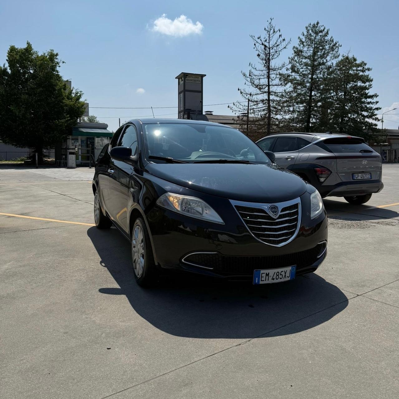 Lancia Ypsilon 1.2 69 CV 5 porte S&S Platinum