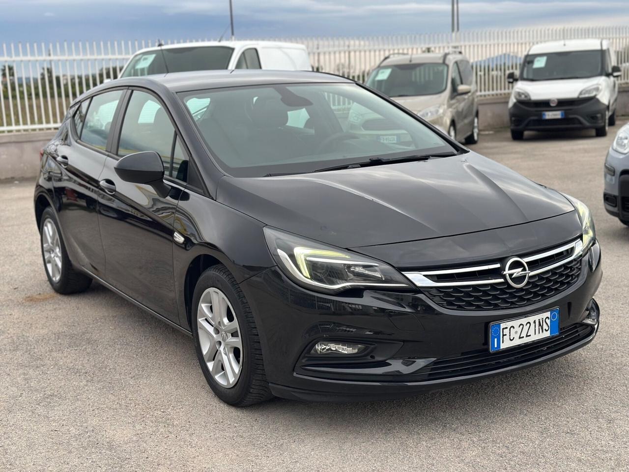 Opel Astra 2016 1.6 CDTi 110CV INCONGRUENZA KM
