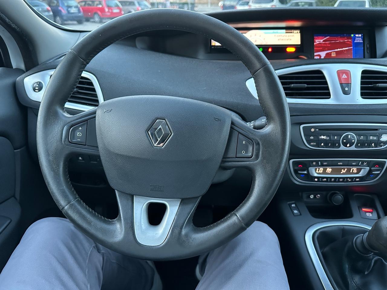 Renault Scenic Scénic X-Mod 1.5 dCi 110CV Luxe