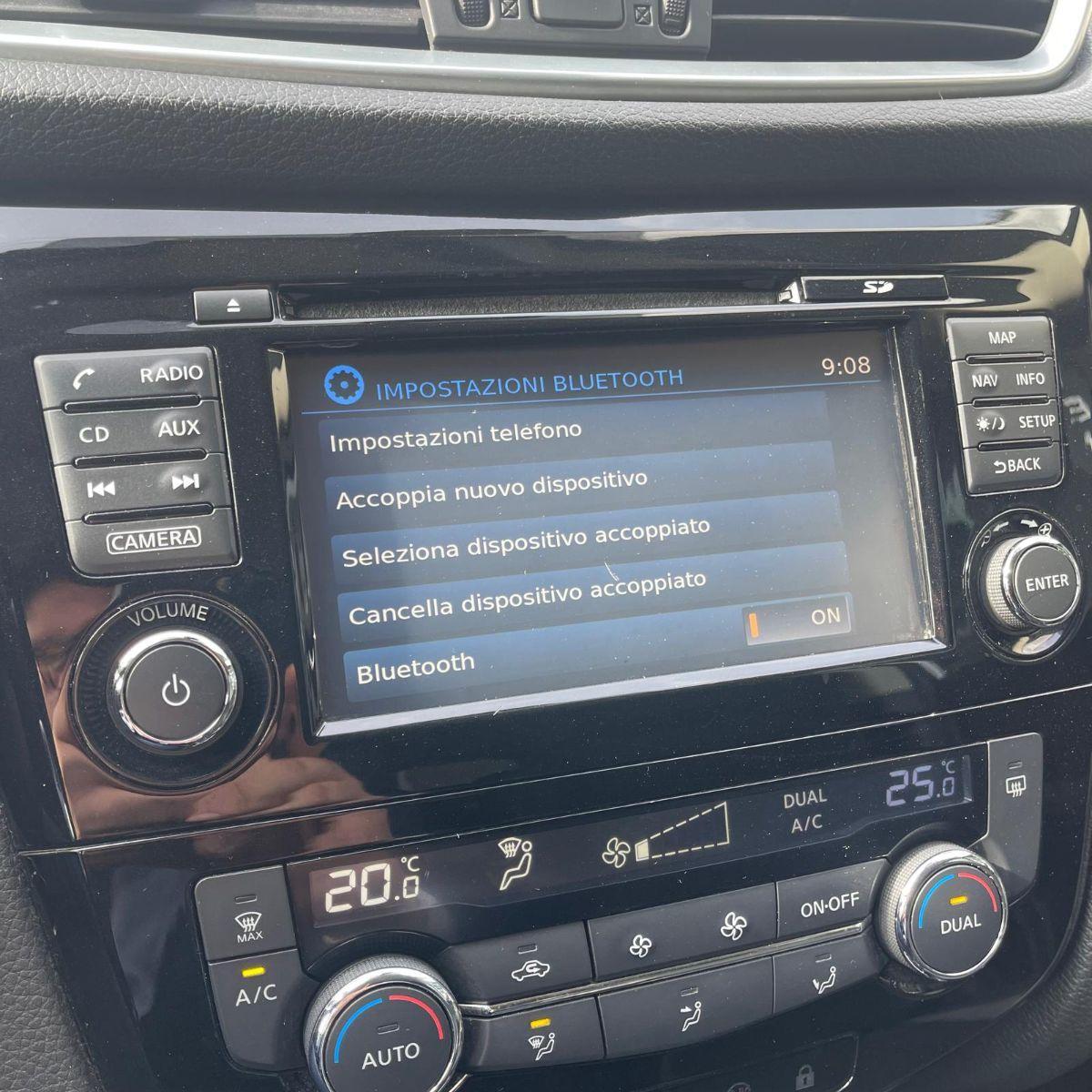 NISSAN - Qashqai - 1.6 dCi 2WD XTronic