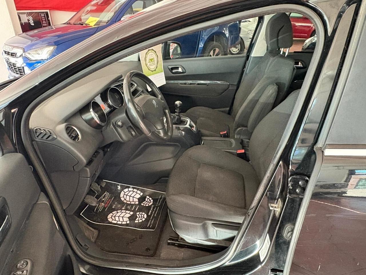 PEUGEOT 5008 DIESEL 1.6 CV112 con Km 185.832 certificati Garanzia 12 mesi