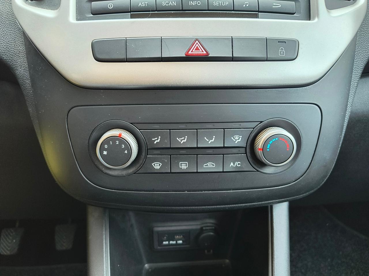 Kia Venga 1.4 90cv 5p. Benzina *OK Neopatentati*