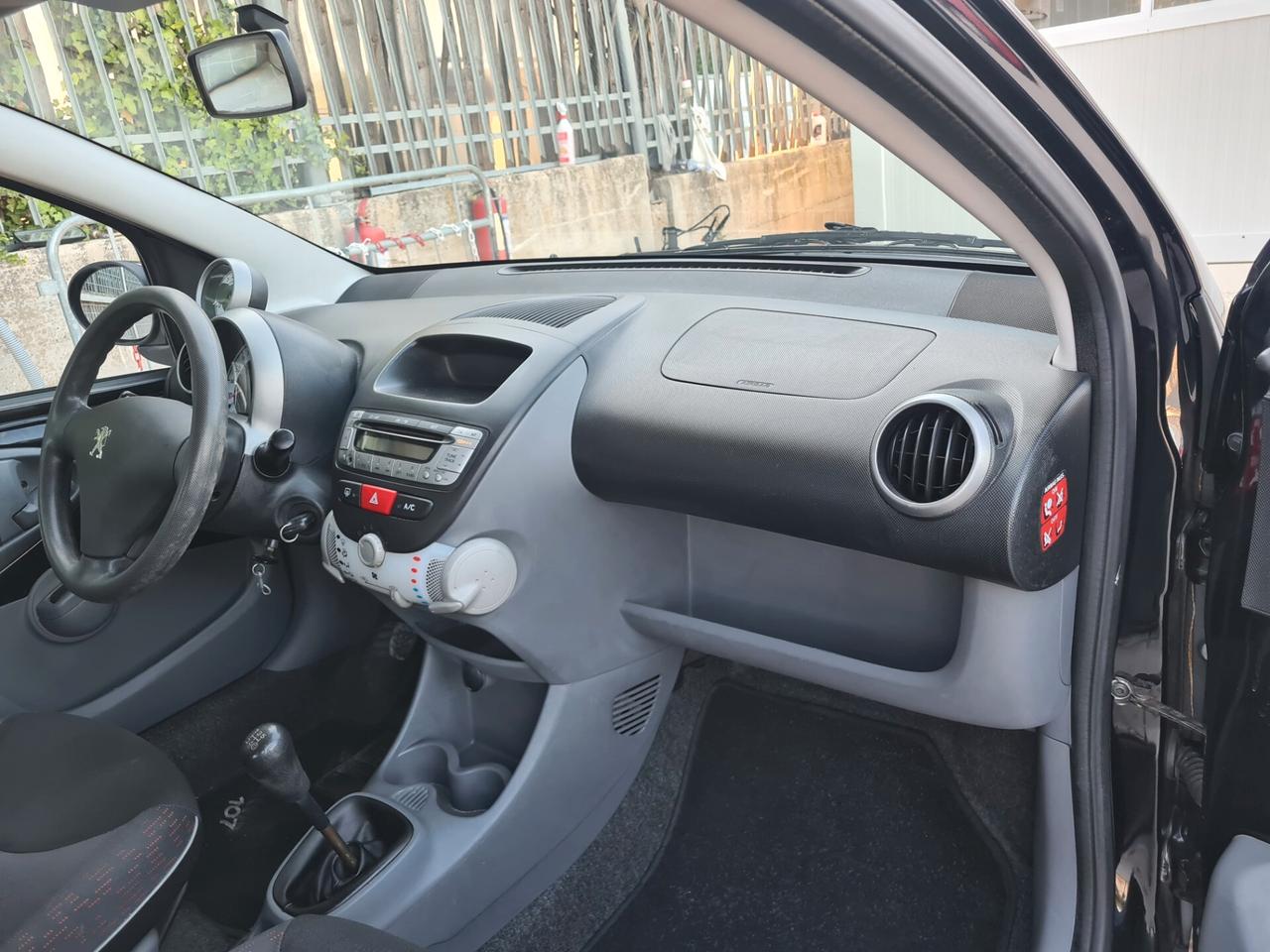 Peugeot 107 1.0 68CV 5p. Sweet Years PERFETTA