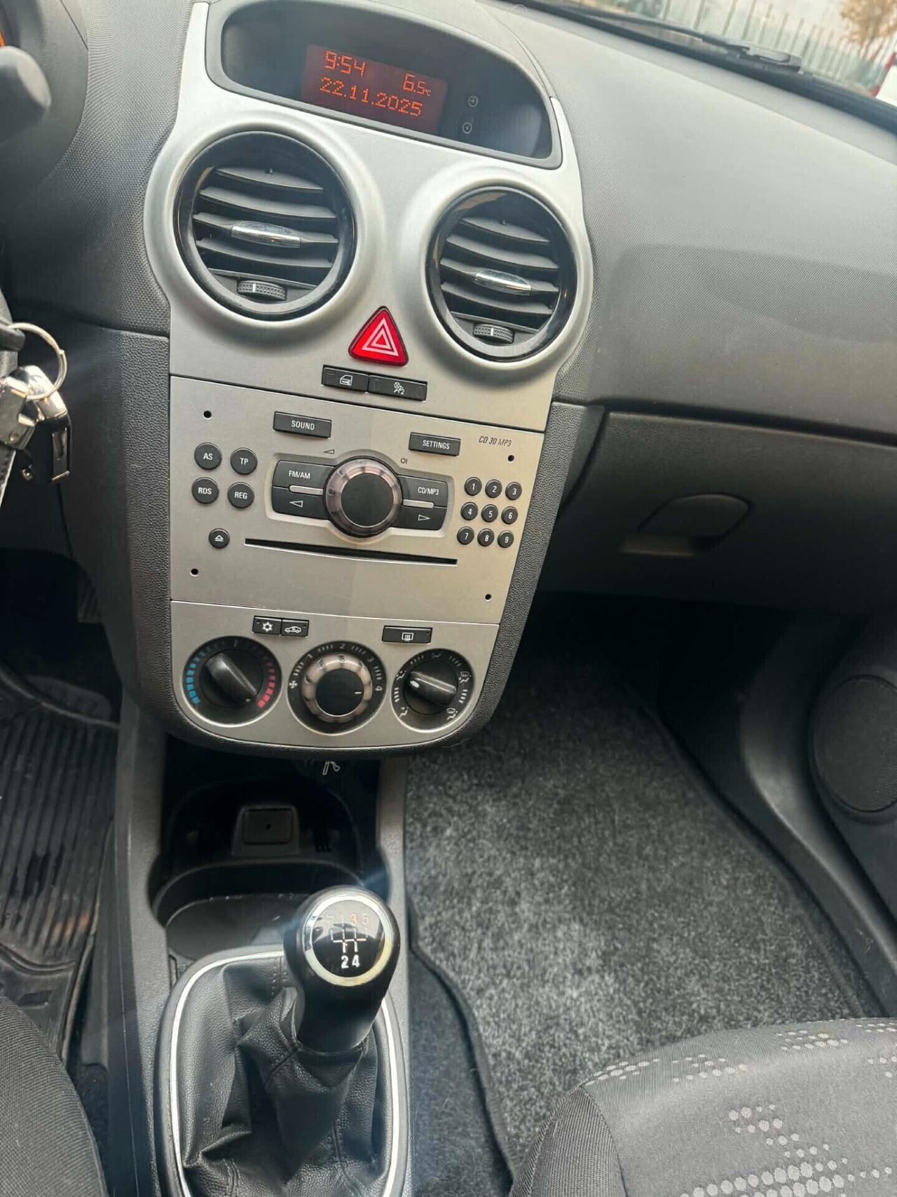 Opel Corsa 1.2 Benz/Metano 3 porte 100cv