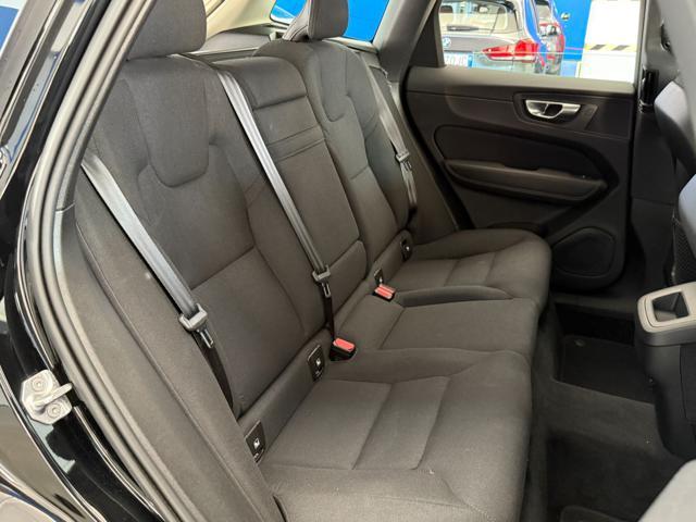 VOLVO XC60 B5 AWD Geartronic Momentum PROMO