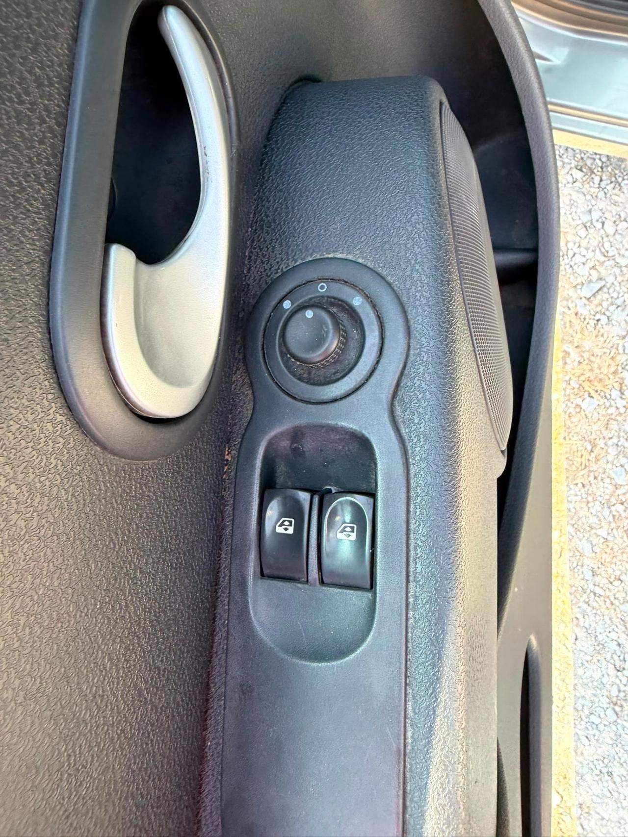 Renault Modus 1.2 Benzina-Neopatentati-Tetto apribile