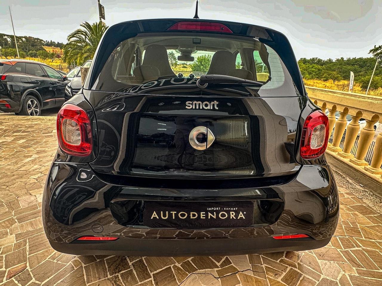 Smart ForFour 70 1.0 Youngster#LED#CLIMA