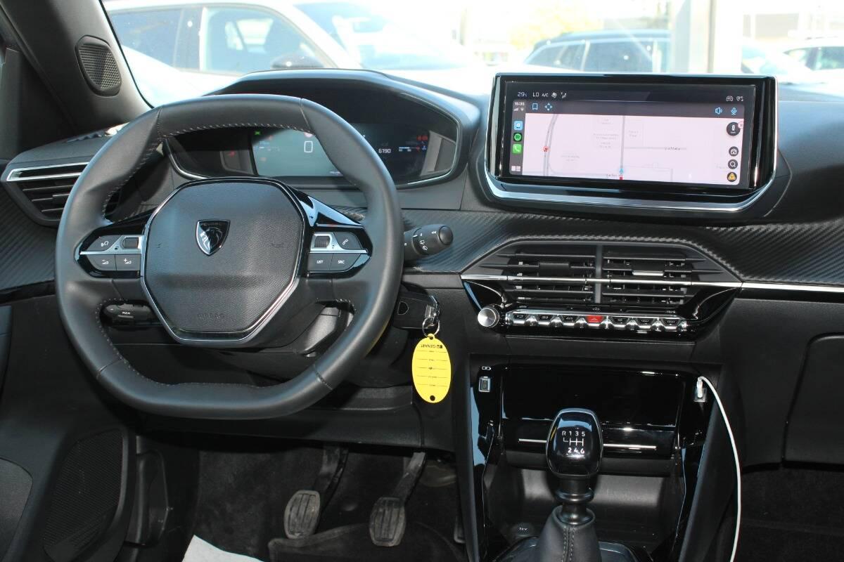 Peugeot 2008 1.2 puretech Allure 100cv con CarPlay