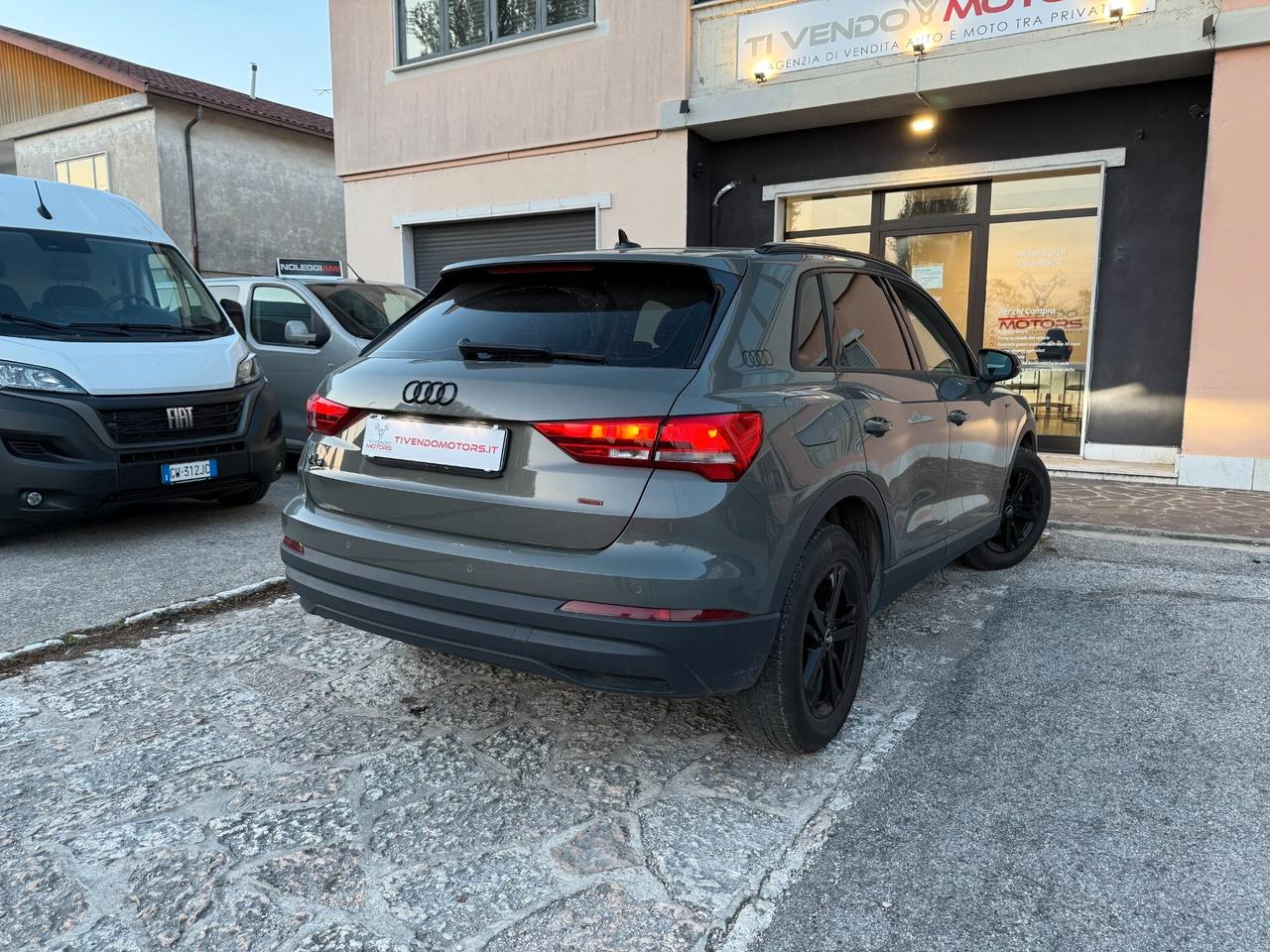 Audi Q3 35 TFSI Business
