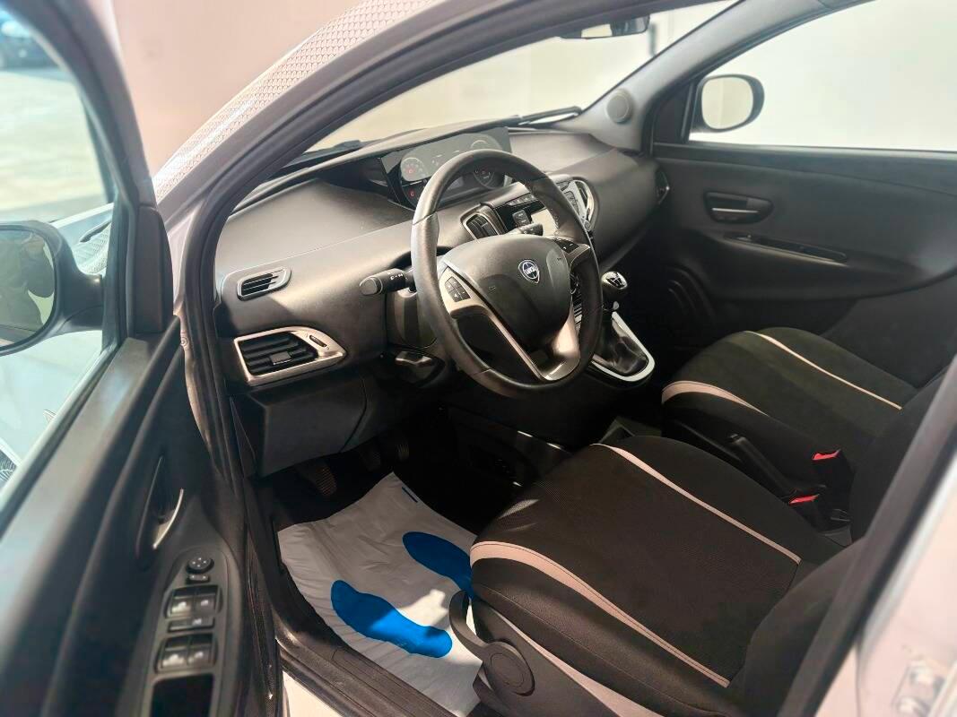 Lancia Ypsilon 1.2 Gold s&s 69cv my19