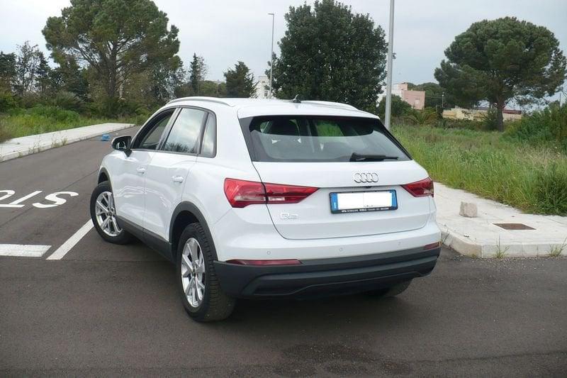 Audi Q3 2.0 35 TDI S Tronic Business Advanced
