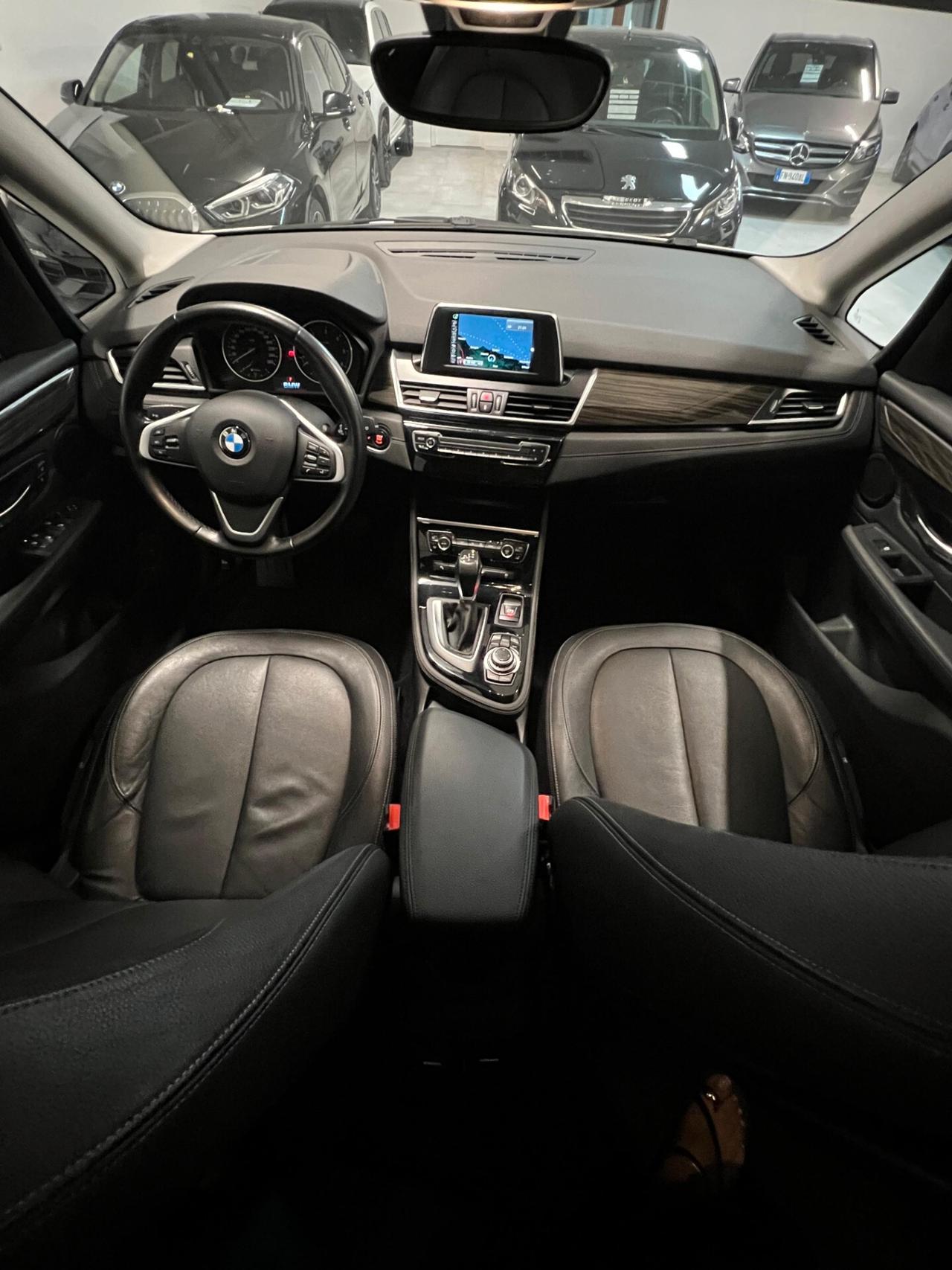Bmw 2er Active Tourer 218d xDrive Luxury