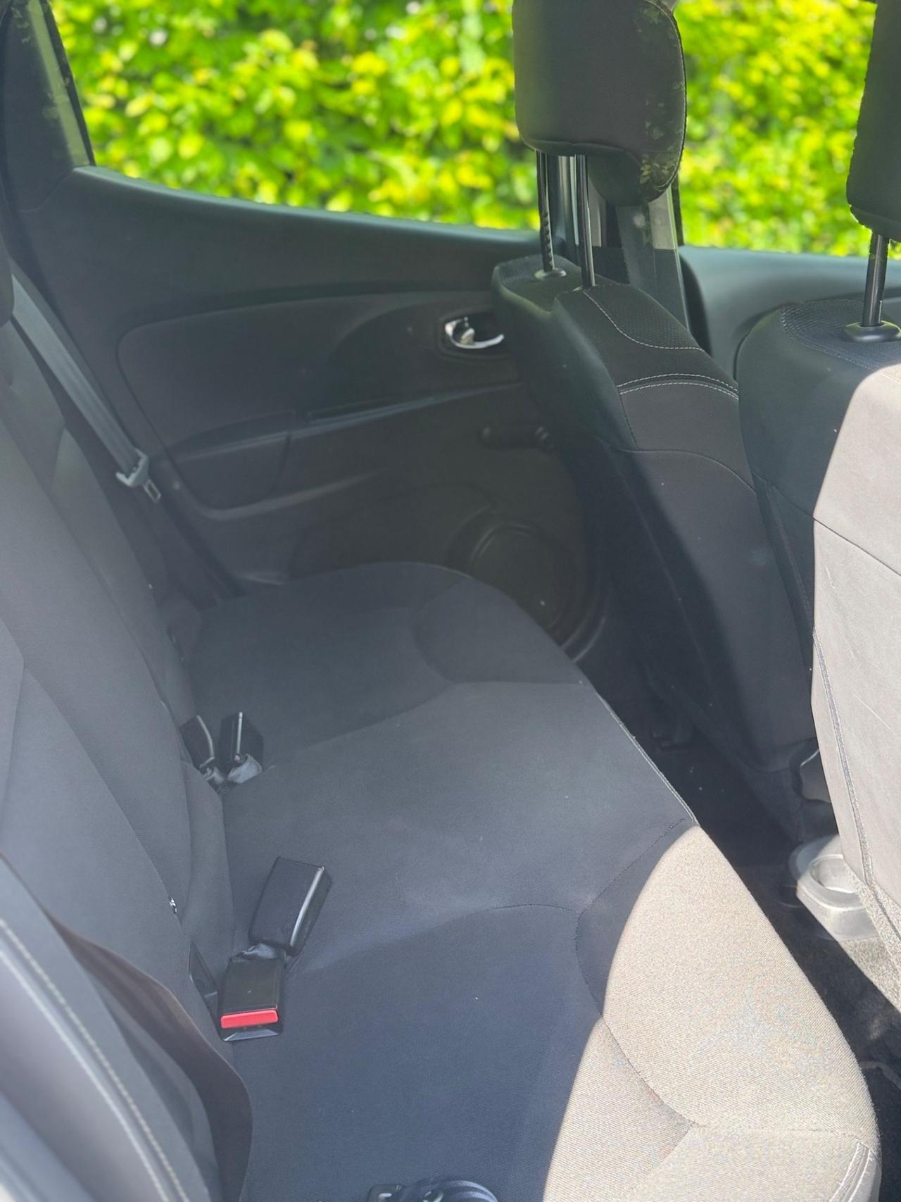 Renault Clio 1.2 75CV ok neopatentati