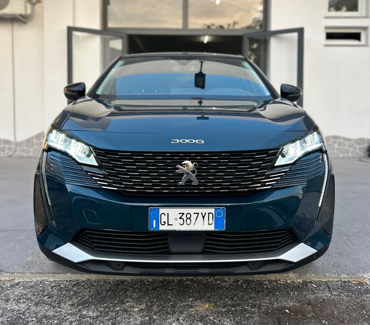 Peugeot 3008 BlueHDi 130 S&S EAT8 Allure