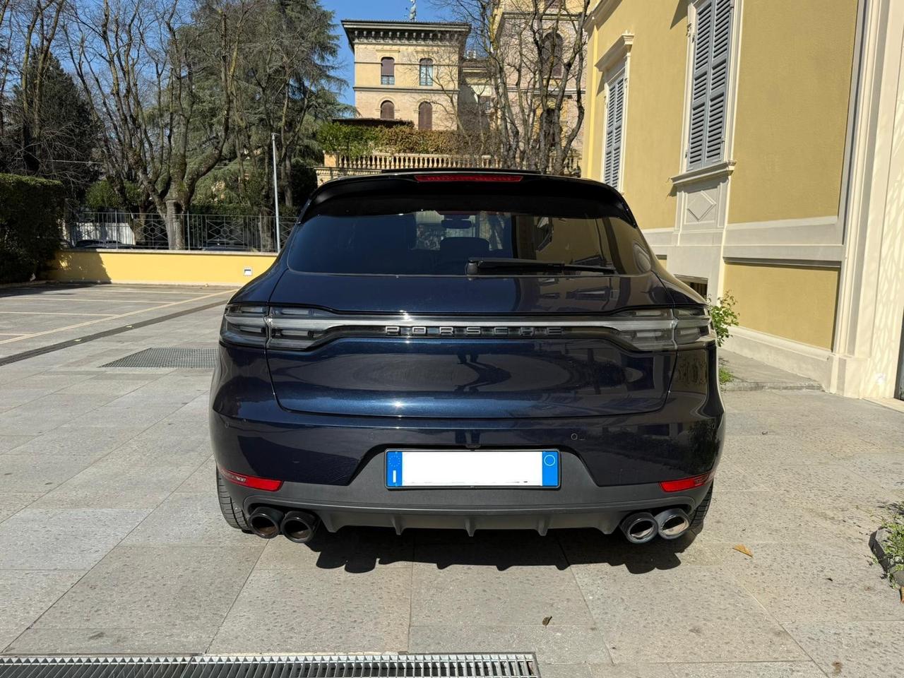 Porsche Macan 2.0 Tetto Pano FULL OPTIONAL IVA ESPOSTA