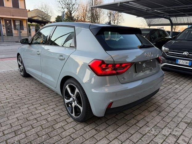 AUDI A1 SPB 25 Benzina
