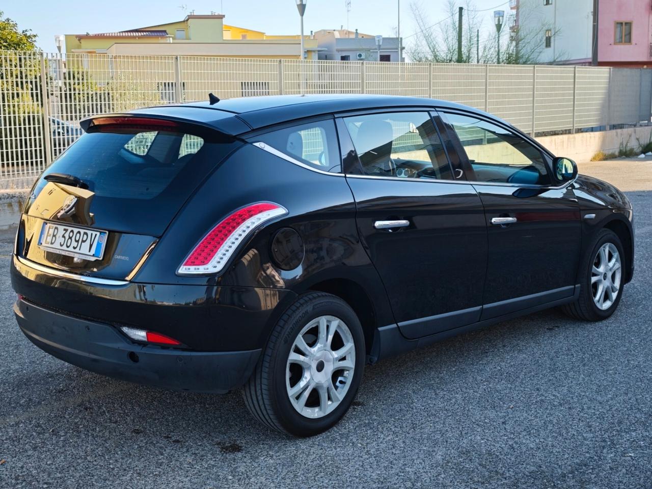 Lancia Delta 1.6 MJT DPF Oro 120cv in perfette condizioni