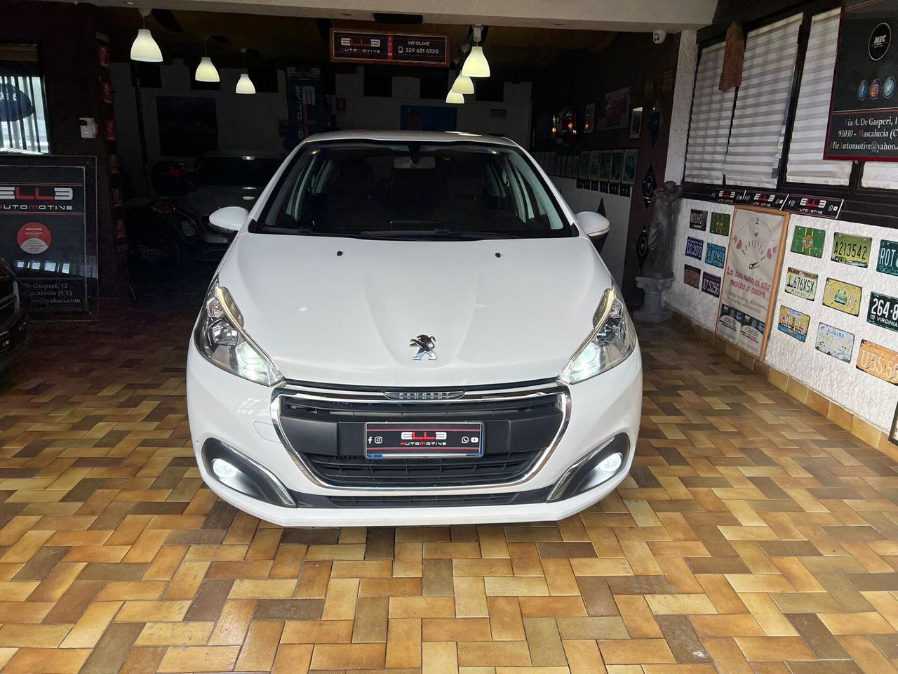 Peugeot 208 1.6 HDi 75 CV 90000 KM