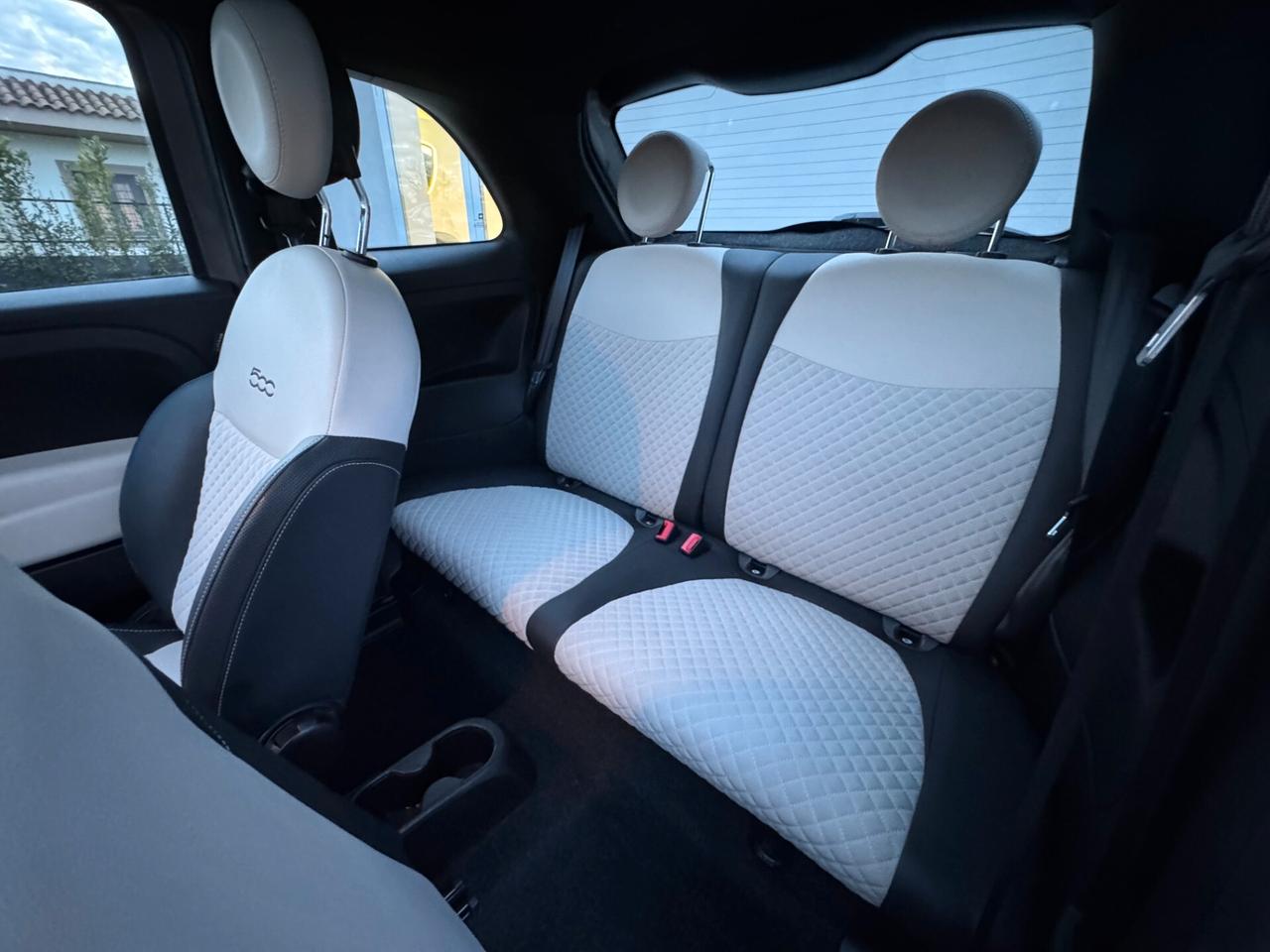 Fiat 500 1.0 Hybrid Dolcevita - TETTO PANORAMICO - SENSORI - SCHERMO GRANDE